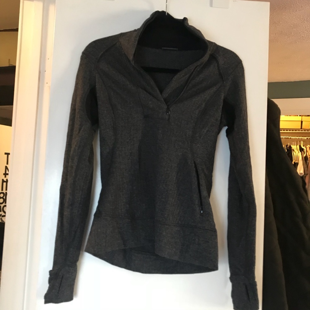 Lululemon athletic top